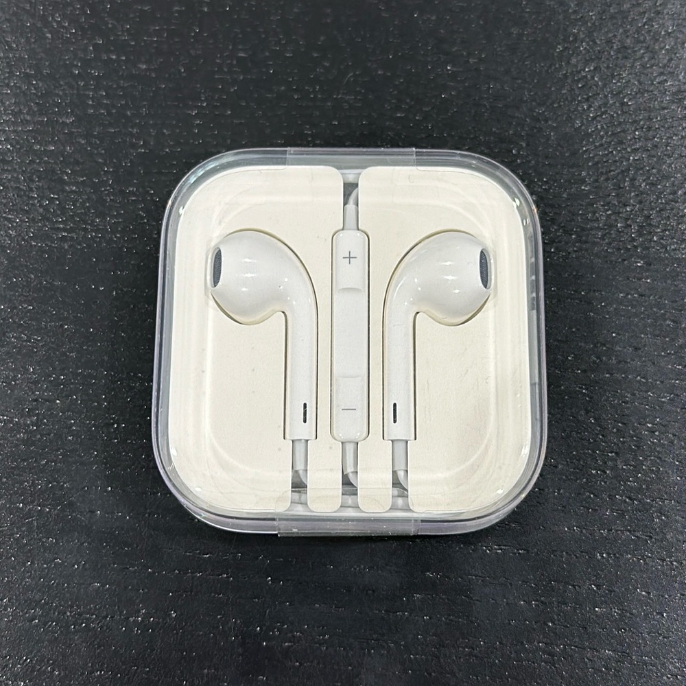 Apple Wired Headphone Earbuds